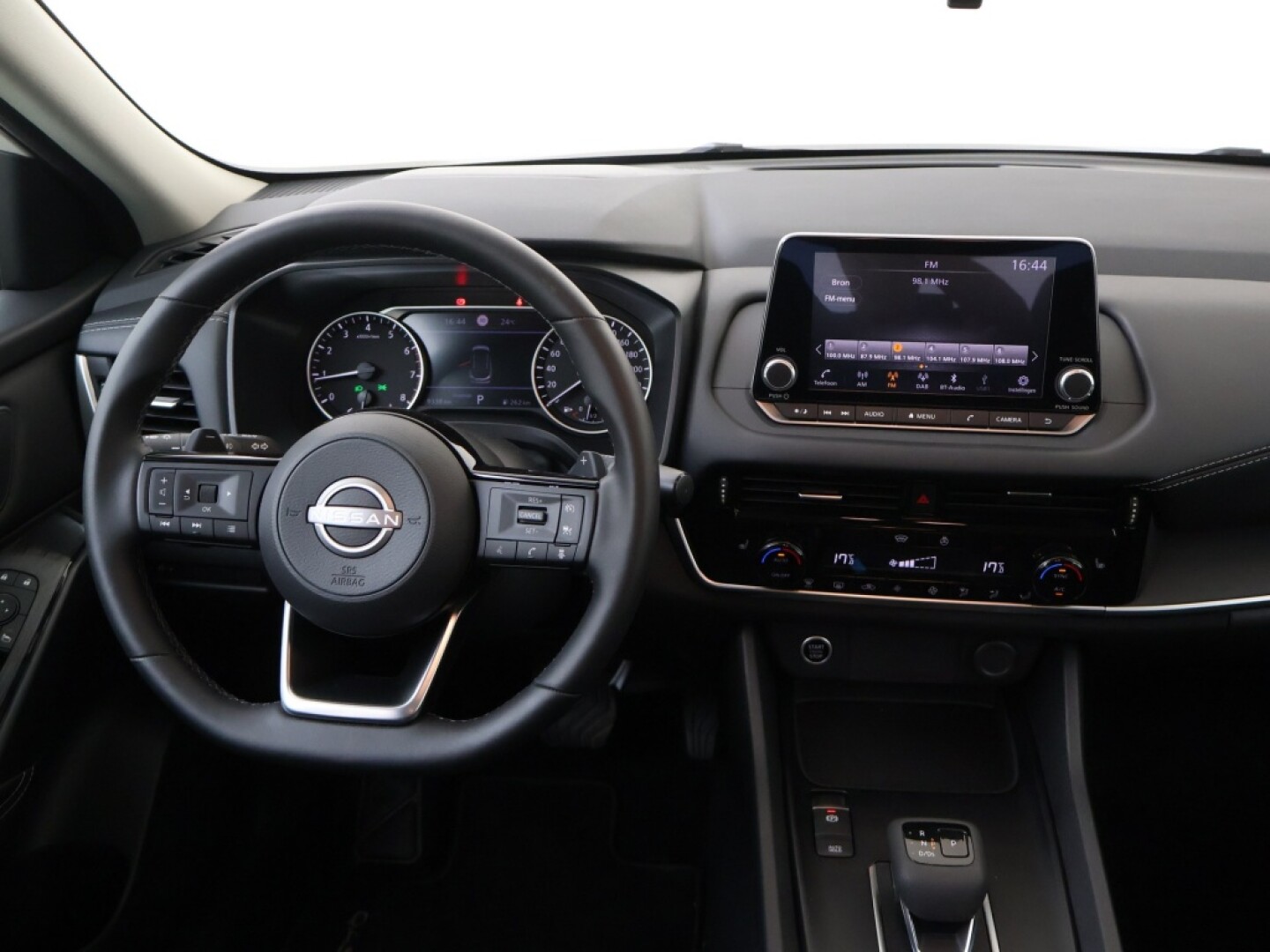 Nissan-QASHQAI-19