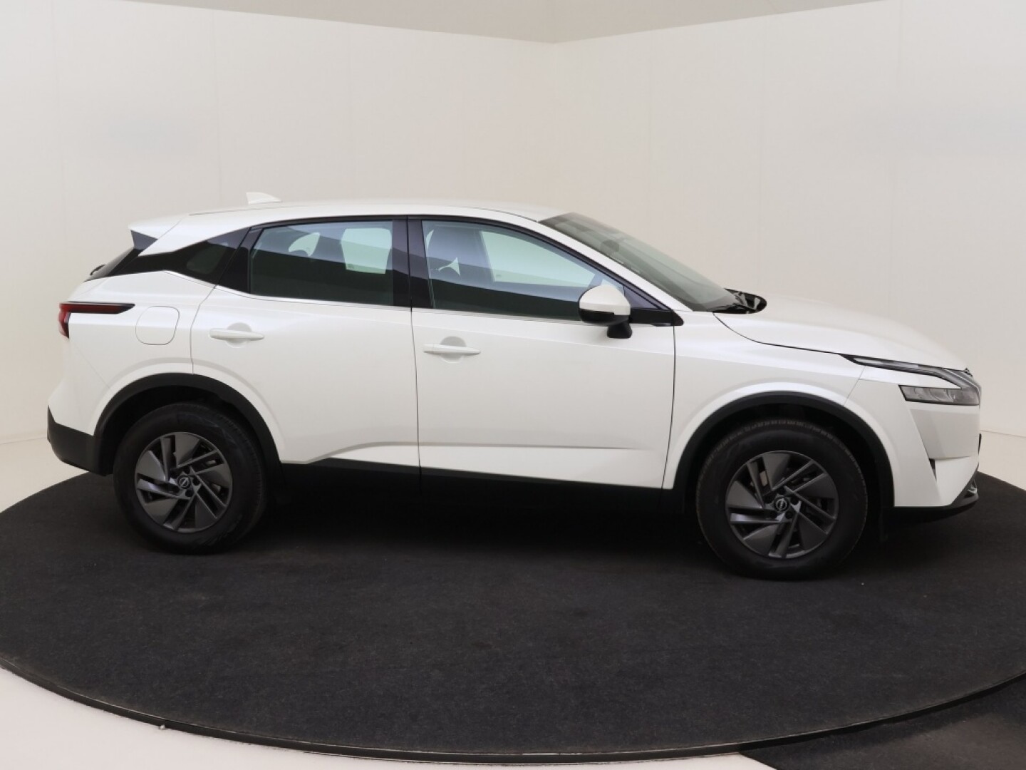 Nissan-QASHQAI-5