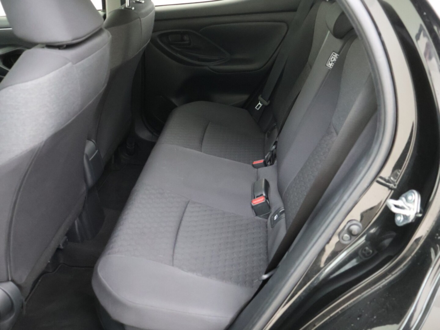 Toyota-Yaris-18