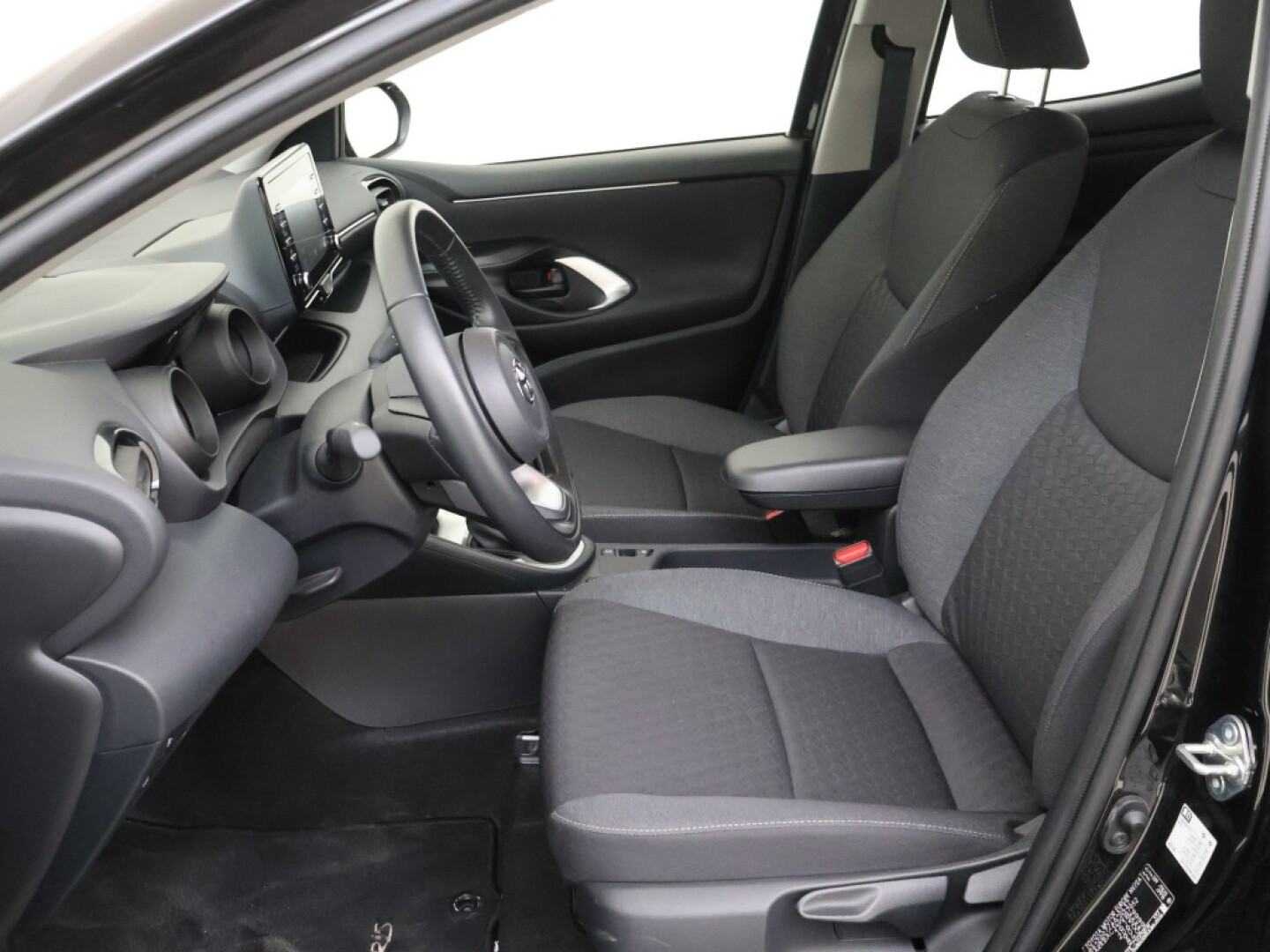 Toyota-Yaris-19