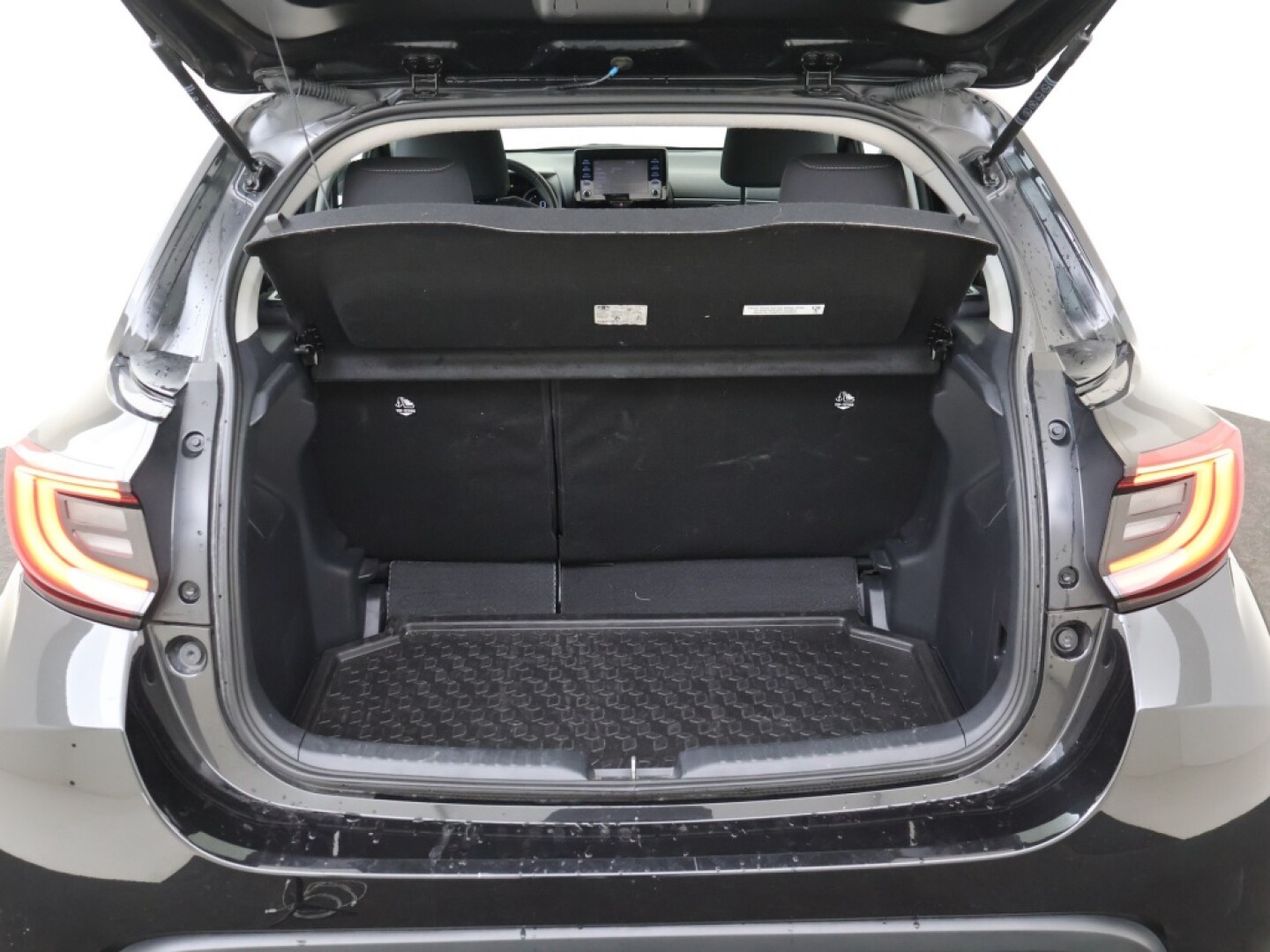 Toyota-Yaris-30