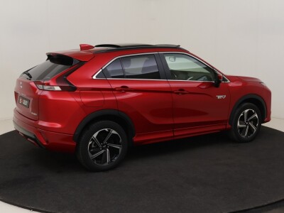 Mitsubishi-Eclipse Cross-4